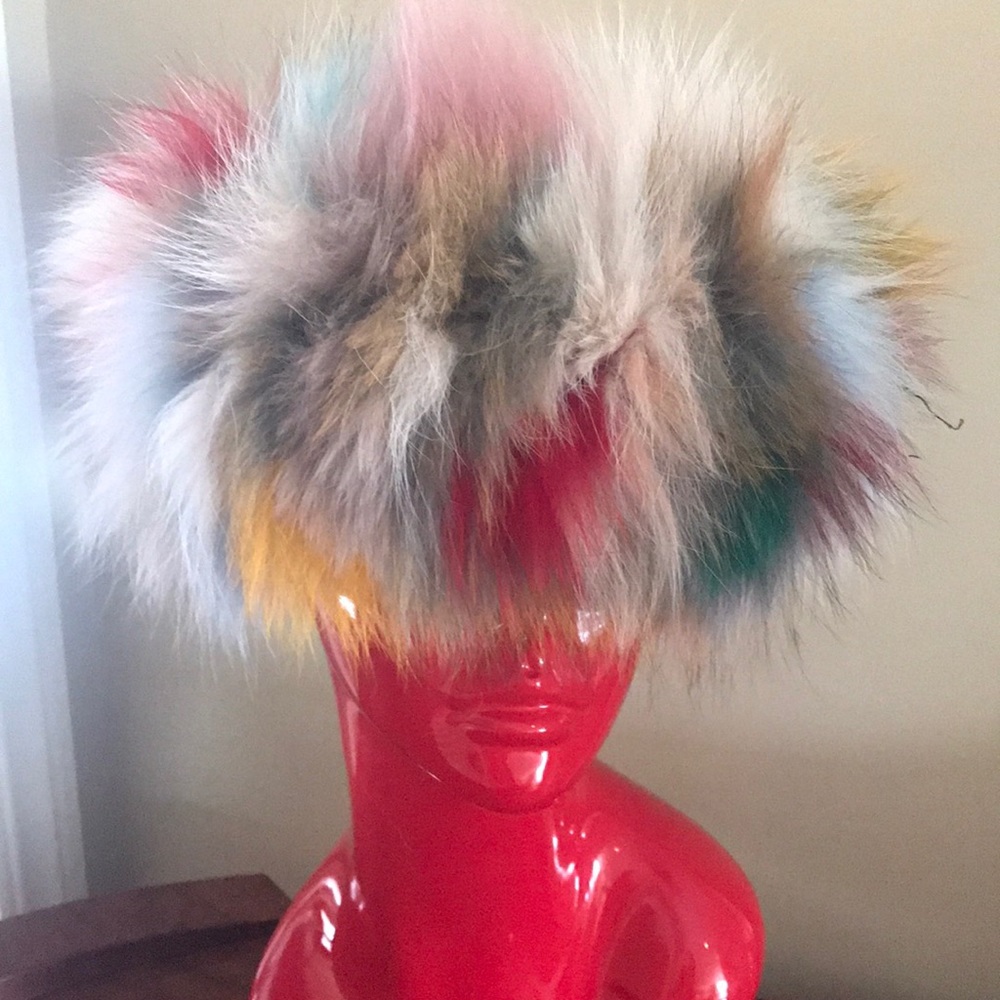 Trendy fur head wrap